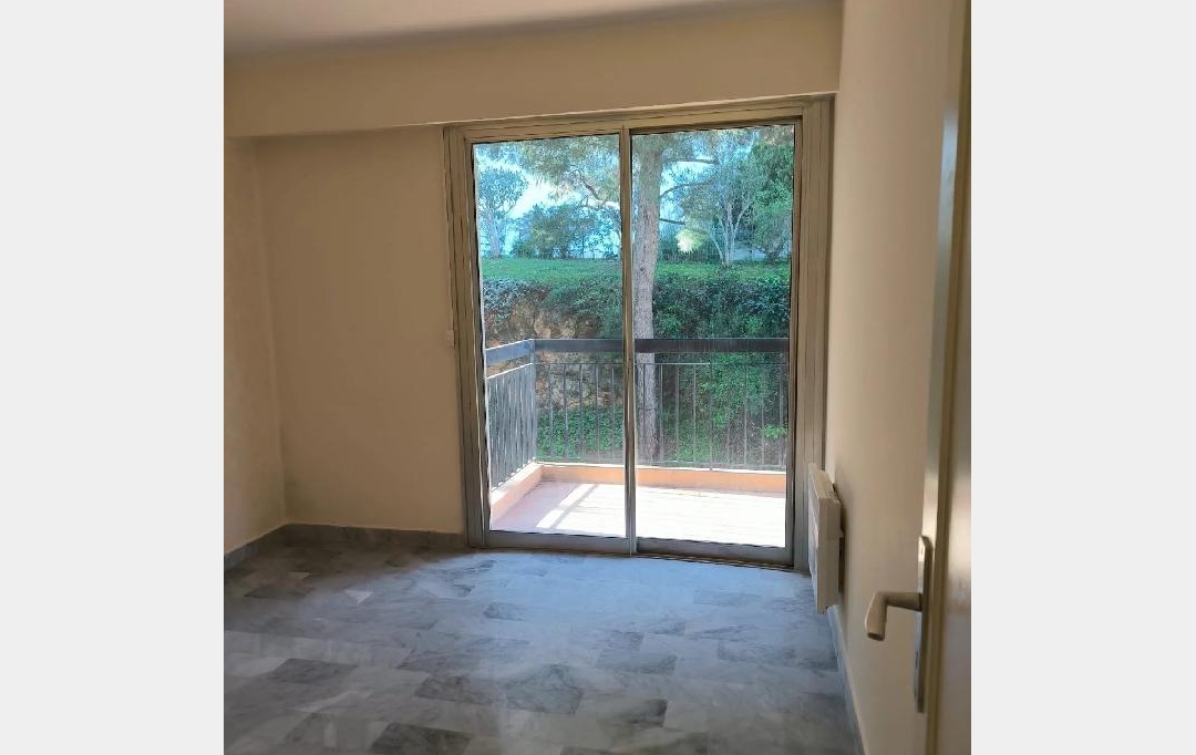 Annonces MENTON : Appartement | ROQUEBRUNE-CAP-MARTIN (06190) | 48 m2 | 290 000 &euro; 