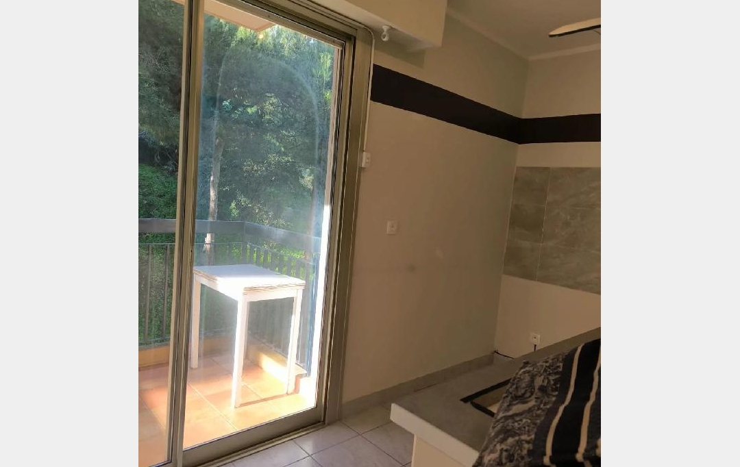 Annonces MENTON : Appartement | ROQUEBRUNE-CAP-MARTIN (06190) | 48 m2 | 290 000 &euro; 