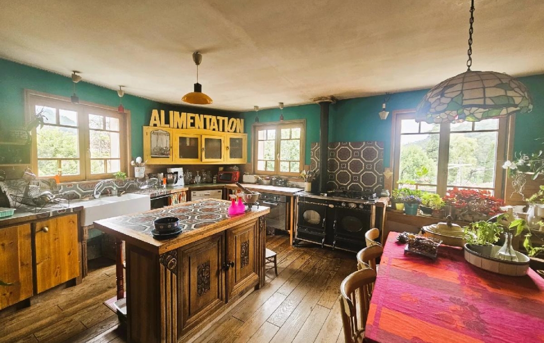Annonces MENTON : Immeuble | GORBIO (06500) | 275 m2 | 928 000 &euro; 